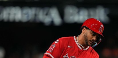 José Siri inauguró su casilla al conectar su primer cuadrangular de la temporada