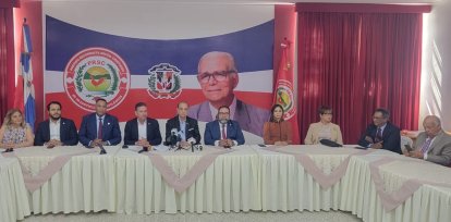 Altos dirigentes del PRSC participaron en la actividad.