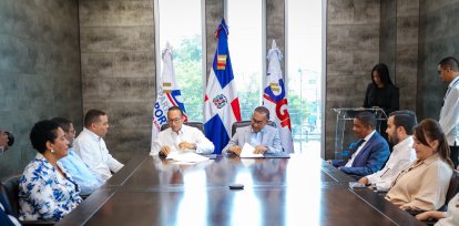 Funcionarios de ambas instituciones asistieron a la firma del acuerdo