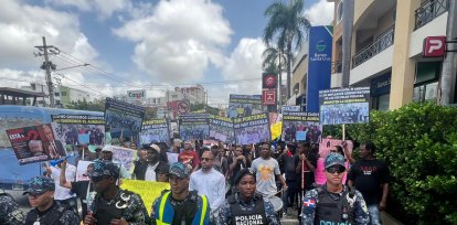 Los reclamantes afirman construyeron y entregaron obras escolares