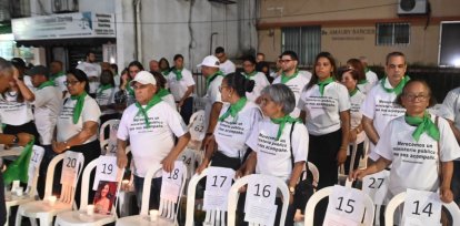 Los presentes usaron lazos verdes en señal de esperanza de justicia.