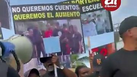 “No queremos más cuentos”: protestan frente a escuela donde Abinader inauguró el año escolar