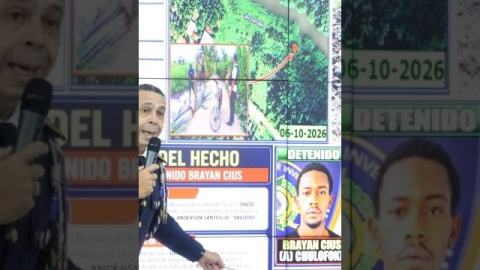 Santo Domingo.– La Policía Nacional informó este miércoles que investiga la muerte de un joven cuyo cuerpo fue hallado enterrado en Pescadero, Nagua, tras varios días desaparecido.