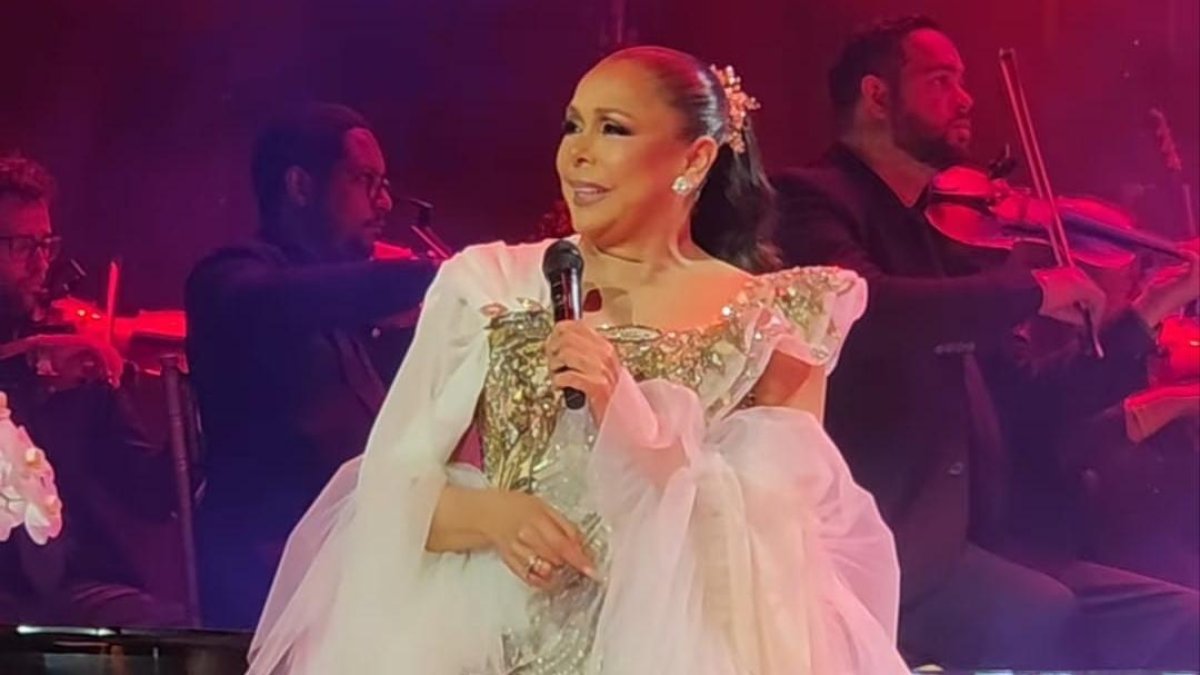 Isabel Pantoja cierra concierto en Altos de Chavón a ritmo de bachata