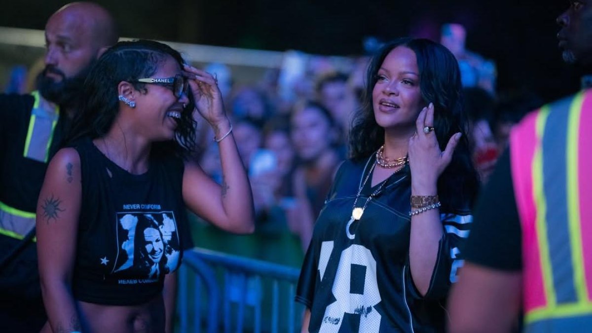 El emotivo encuentro entre Tokischa y Rihanna en e