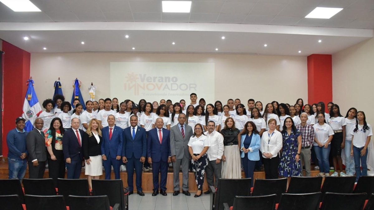 En la actividad estuvo presente el Director General de la ONAPI, autoridades de la UASD y otras personalidades
