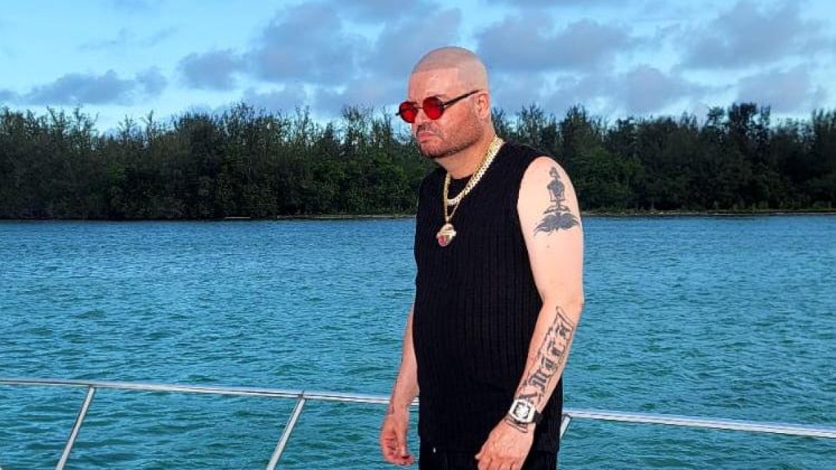 Papi Sánchez lanza "Cero Estrés", el himno del verano