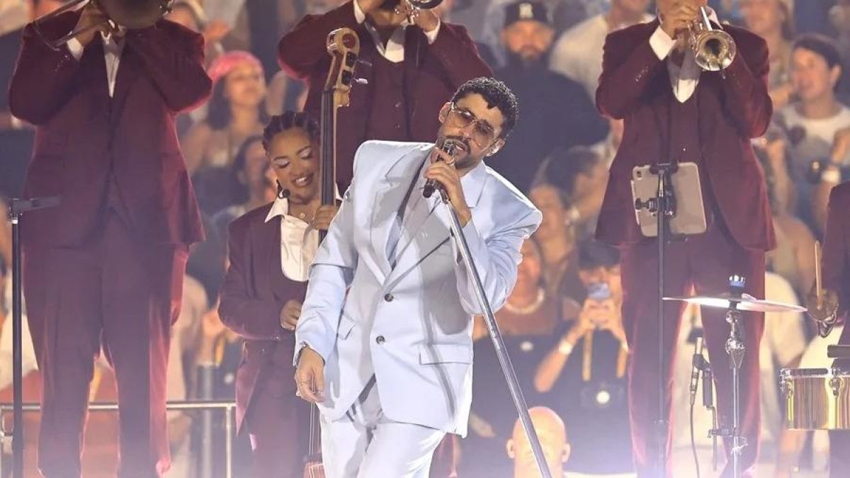 Bad Bunny cierra gira mundial en Puerto Rico con mensaje de esperanza