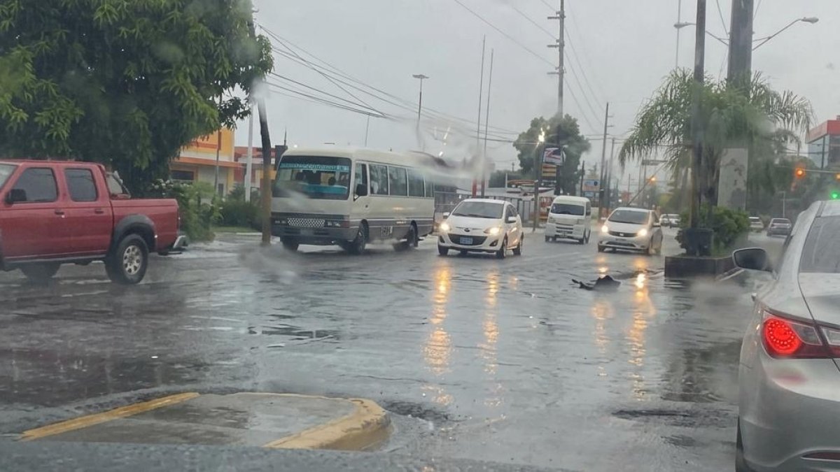Las principales lluvias ocurrirán en las regiones noreste y sureste.