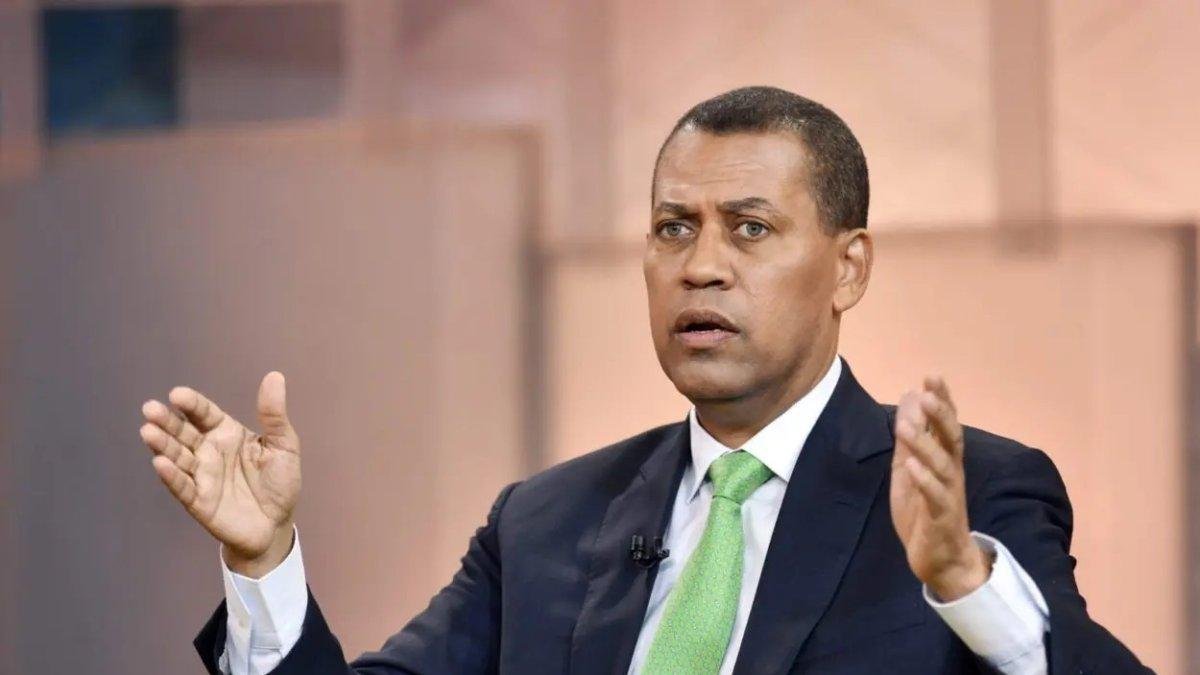 Guido Gómez Mazara cuestiona que el partido pueda regresar a prácticas que, según dijo, fueron precisamente las razones por las que sus dirigentes abandonaron otras organizaciones políticas.