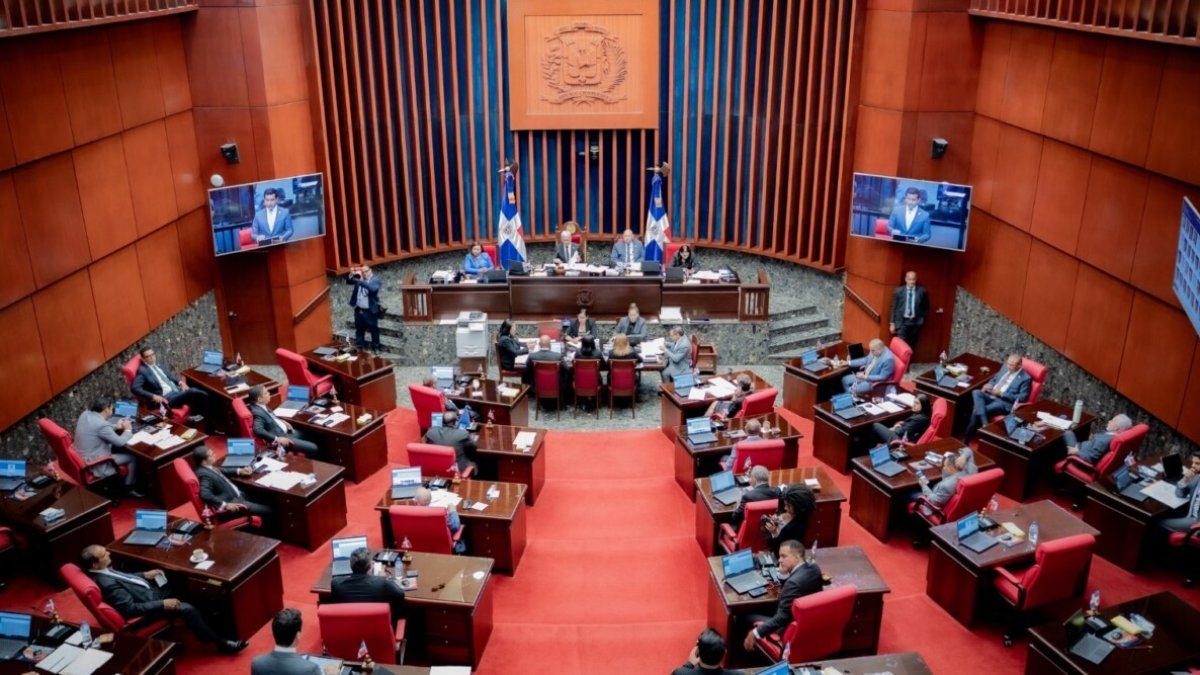 Senado aprueba en primera lectura proyecto de ley de Contrataciones ...