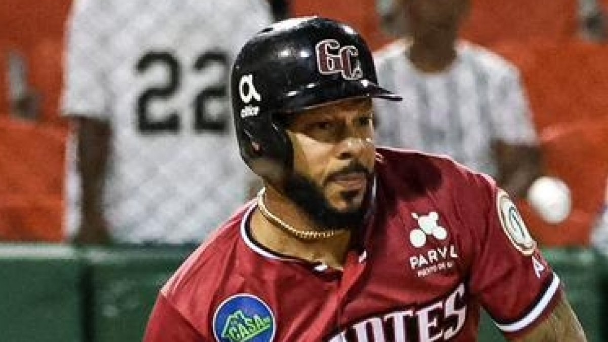Leury García saca de apuros a los Gigantes