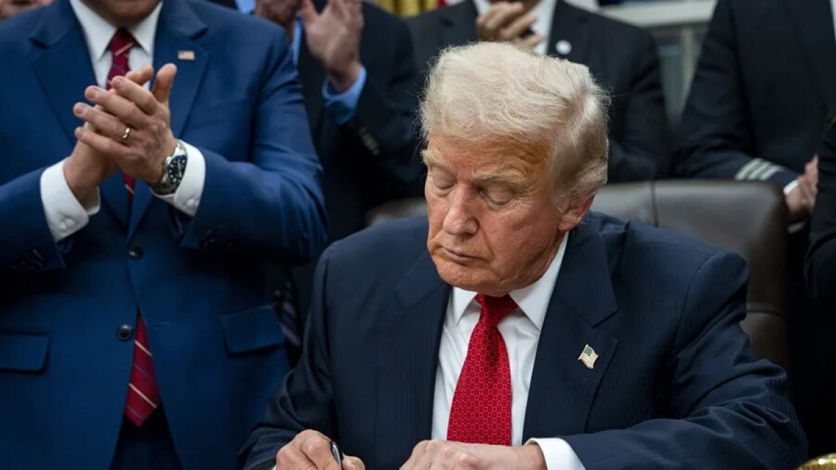 Trump decidirá si Nvidia puede vender a China sus chips de IA más ...