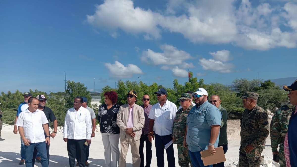 Director de la DGDF pide agilizar construcción de mercados fronterizos