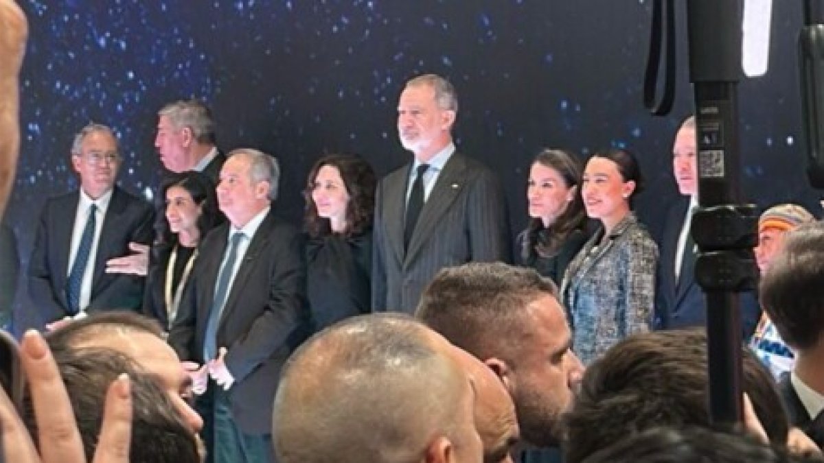 Los Reyes de España inauguran FITUR 2026 en una edición clave para el ...