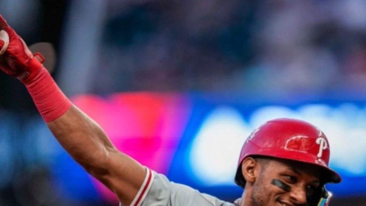 Johan Rojas pega jonrón en triunfo Filis ante Bravos