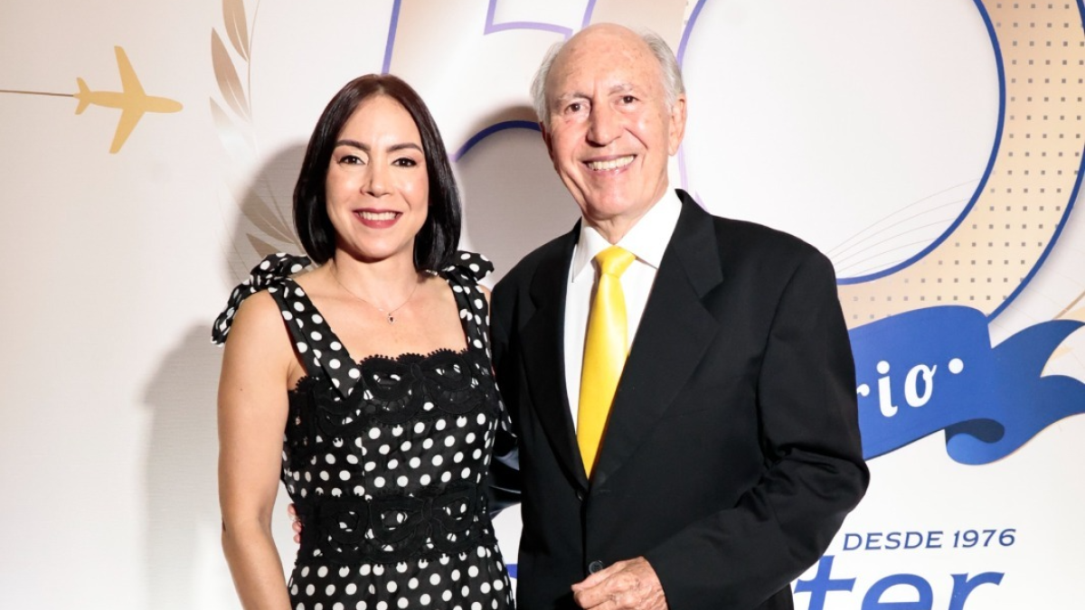 Turinter celebra 50 años de trayectoria con velada junto a clientes y aliados