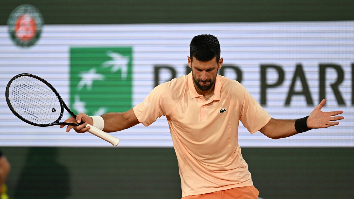 Djokovic remonta y avanza en Roland Garros tras vencer a Mpetshi Perricard
