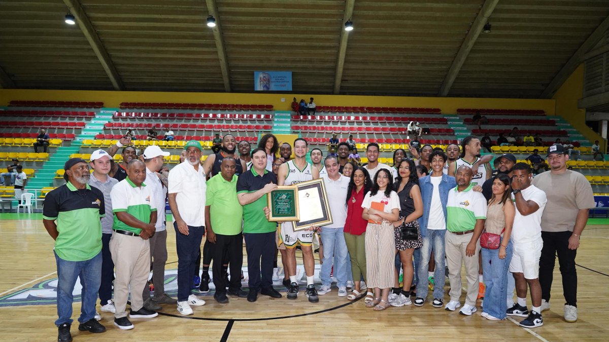 Manuel Guzmán baja el telón a una carrera histórica
