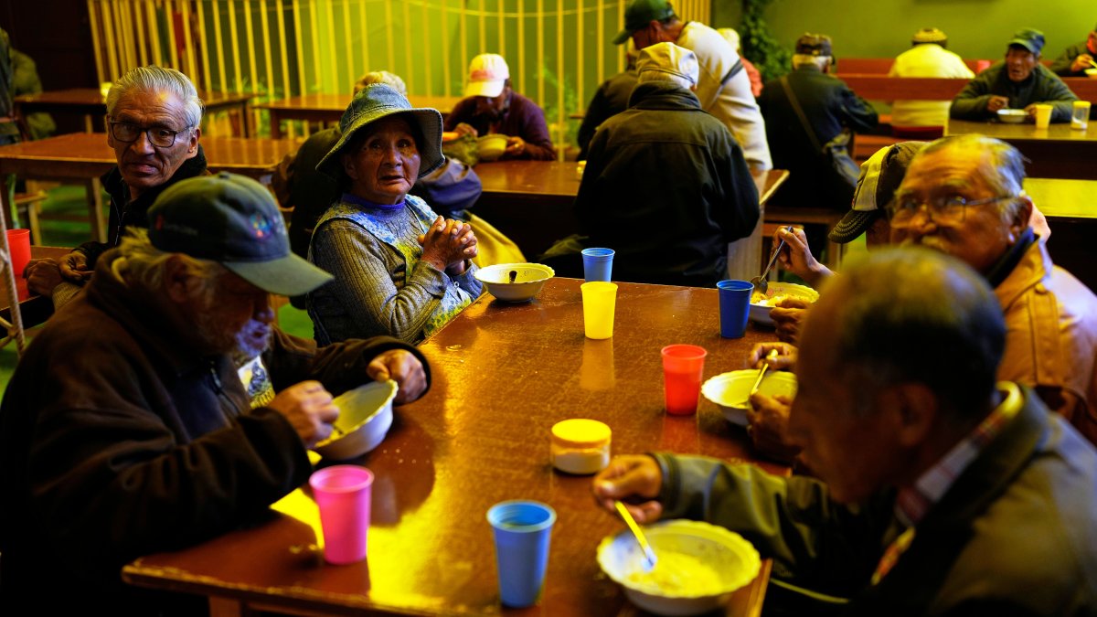 Crisis en Bolivia: arroz con huevo se convierte en el plato diario tras 29 días de protestas