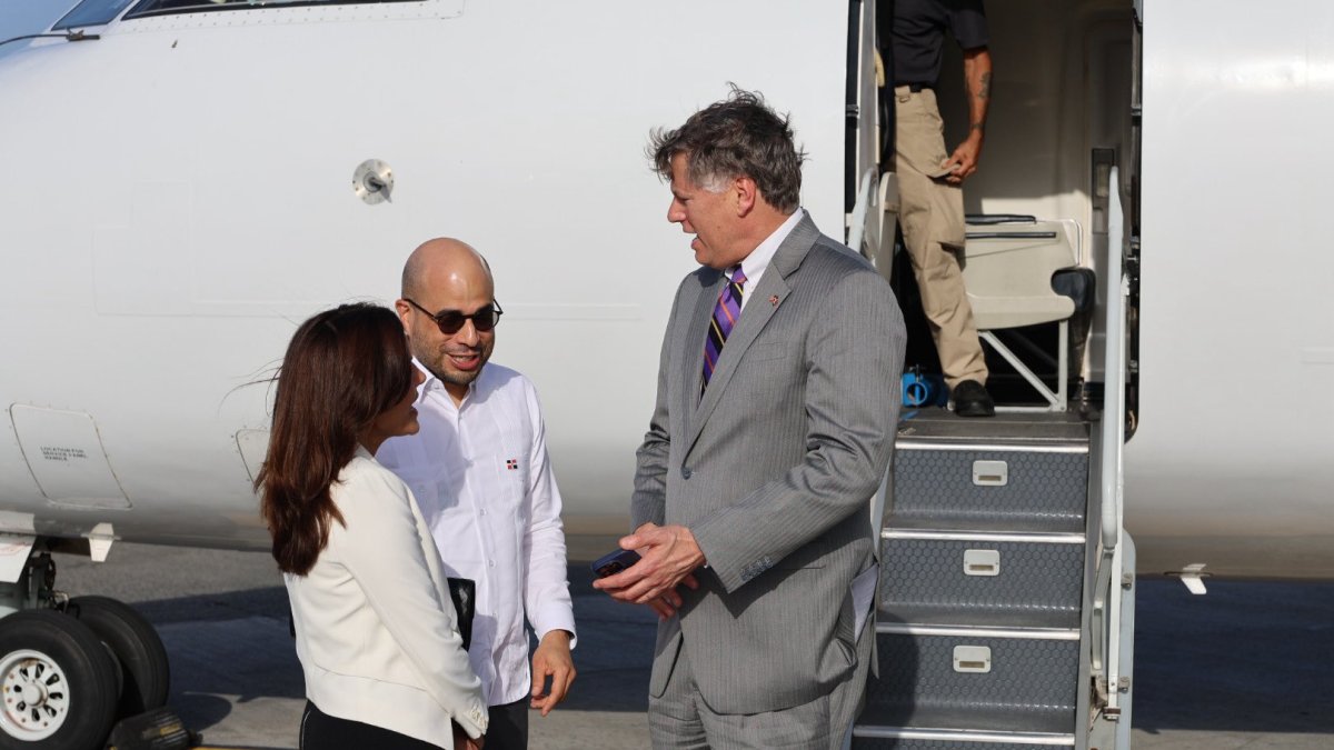 Visita de alto nivel: subsecretario de Estado de EEUU llega a RD para afianzar alianza estratégica