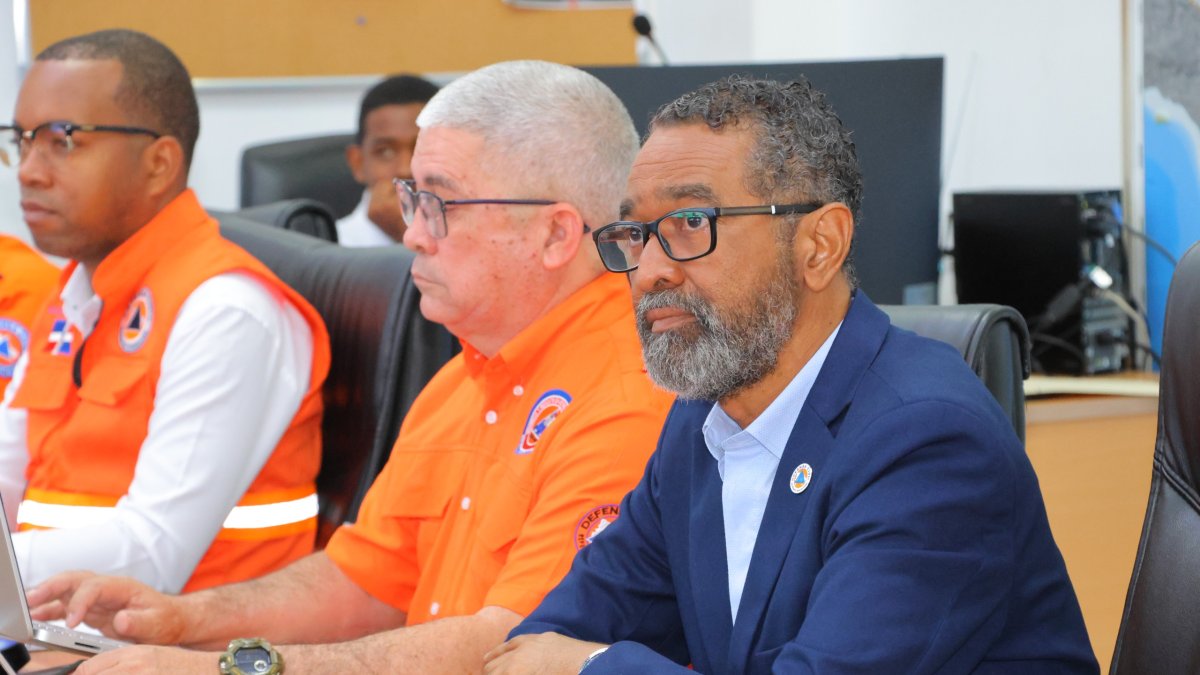 Defensa Civil activa 2,742 albergues y 15,000 voluntarios para temporada ciclónica 2026