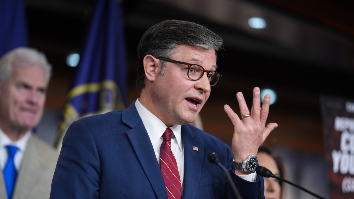 Republicanos y demócratas se unen en la Cámara Baja para frenar la guerra de Trump contra Irán