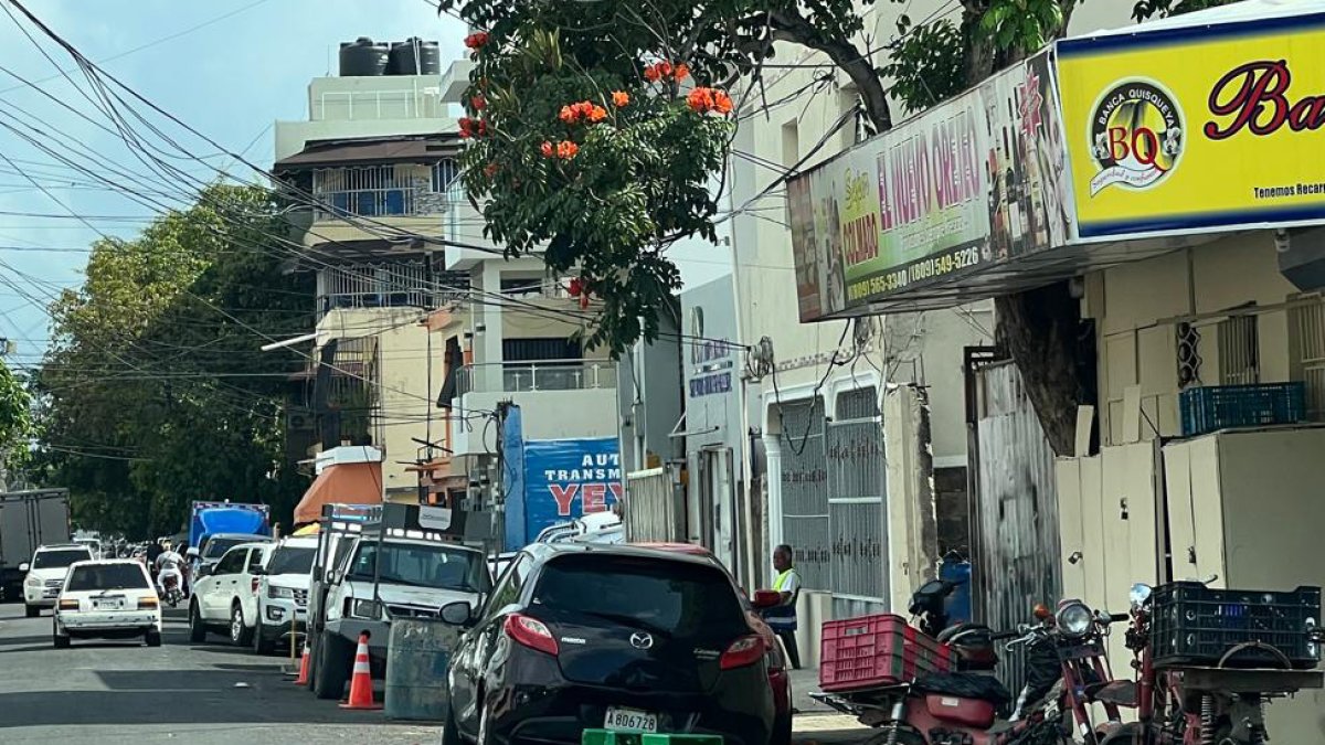 ¿Un barrio sin ley? El Ensanche La Fe se convierte
