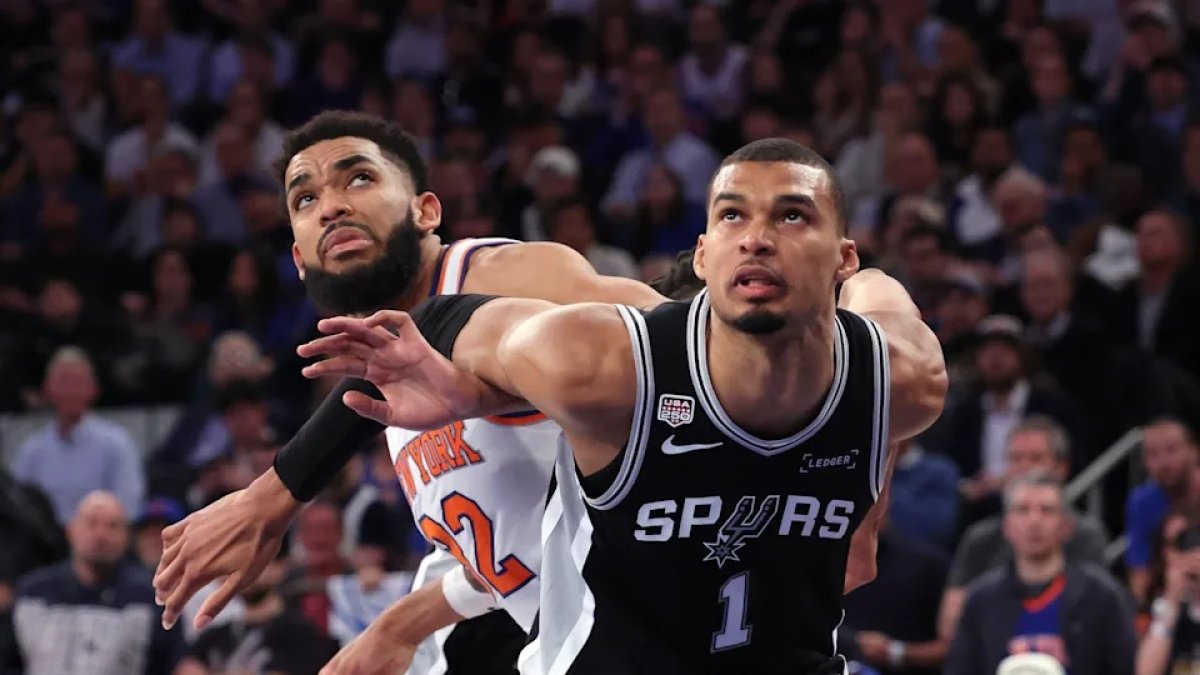 Los Knicks bsucan defender su casa y los Spurs van tras el e