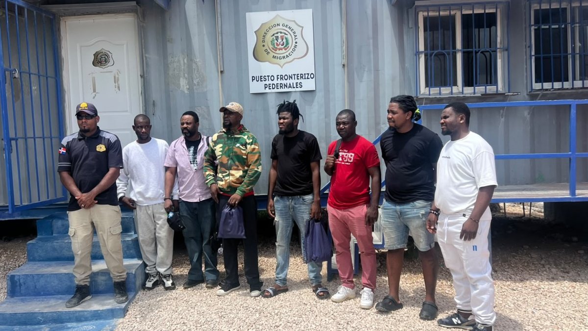 Ocho haitianos investigados por presuntos vínculos delictivo