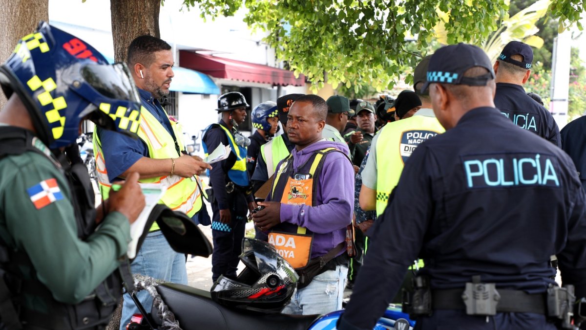 ¡Mano dura al motoconcho! Intrant y organismos del seguridad del Estado interviene 15 paradas