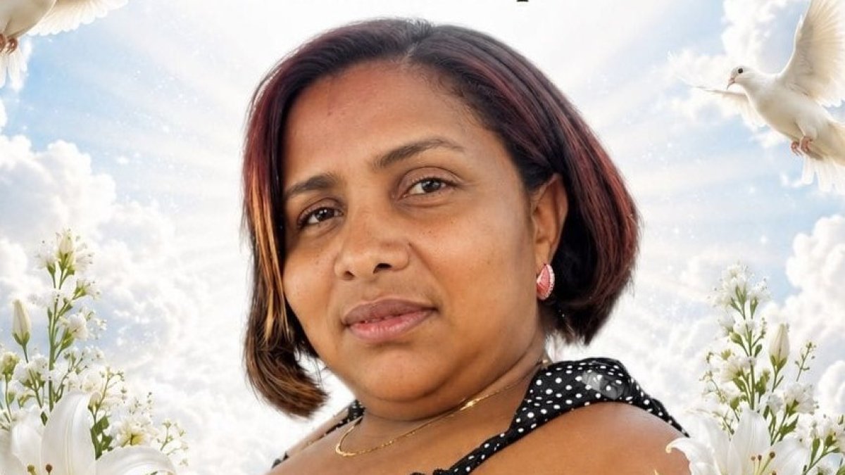 Familiares de Santa Verónica Contreras Zapata exigen que las autoridades esclarezcan las circunstancias de su muerte y sometan a los responsables ante la justicia.
