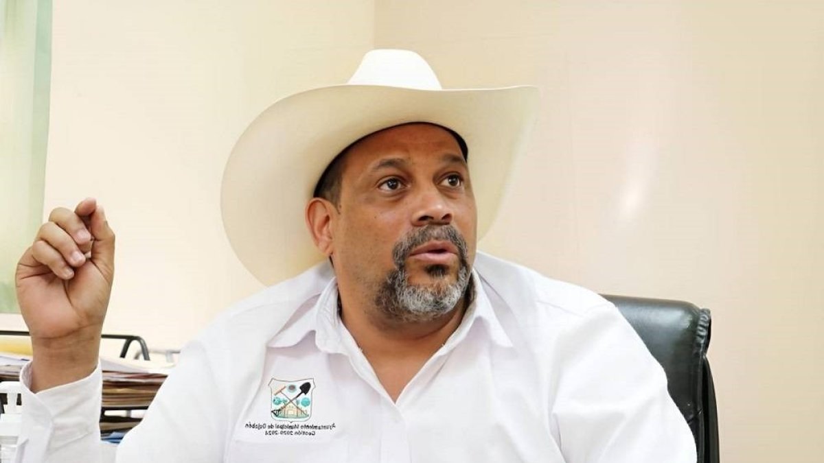 Alcalde denuncia que Migración roba a haitianos que regresan voluntarios