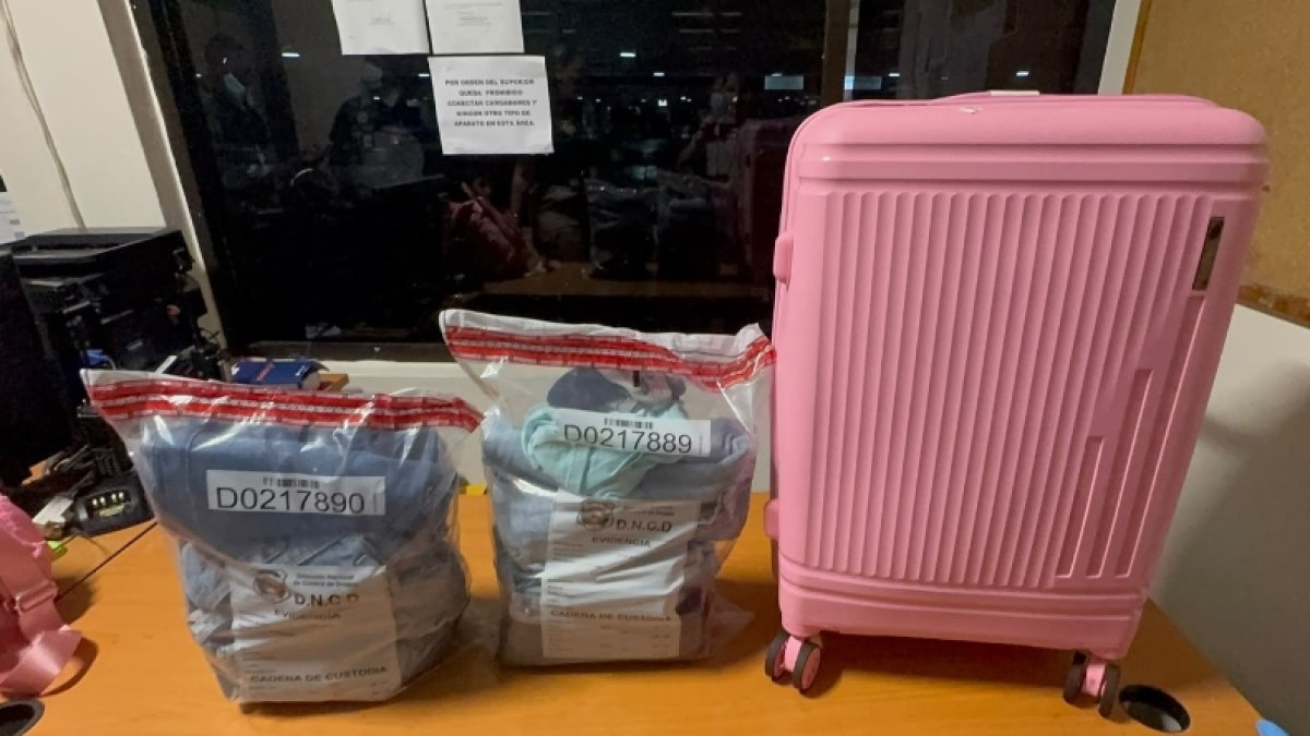 Incautan 13 prendas impregnadas de cocaína en Aeropuerto Las Américas