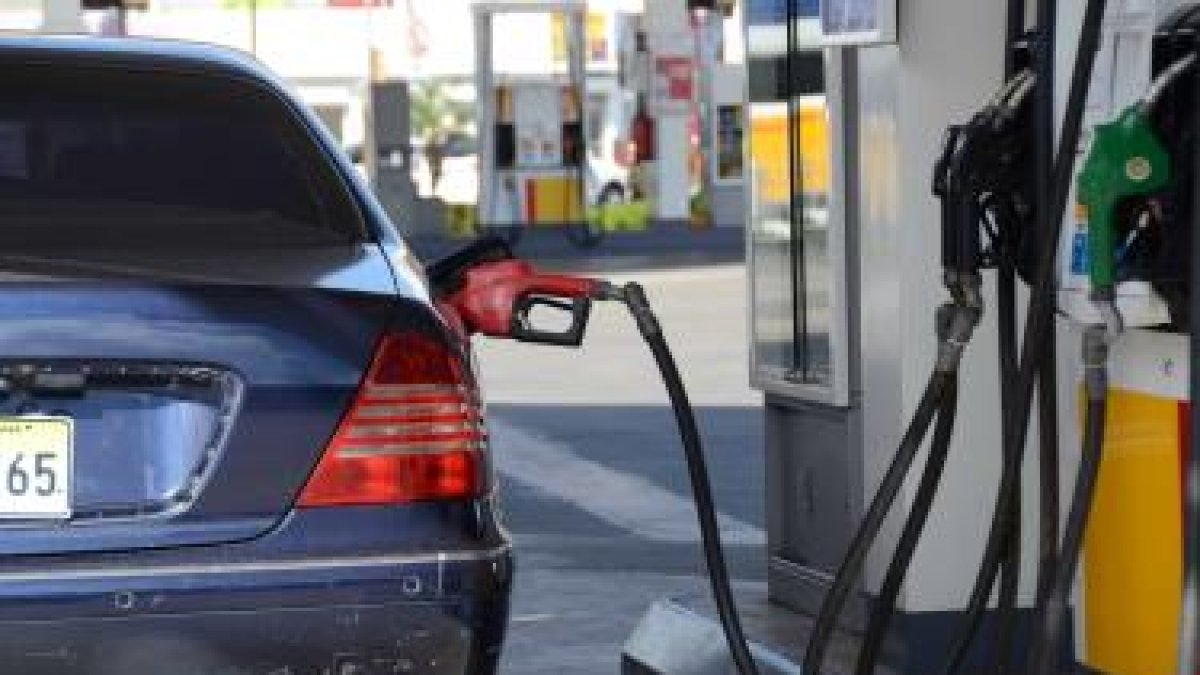 Anadegas alega que las entidades bancarias retienen el 27 % de la utilidad bruta del sector.