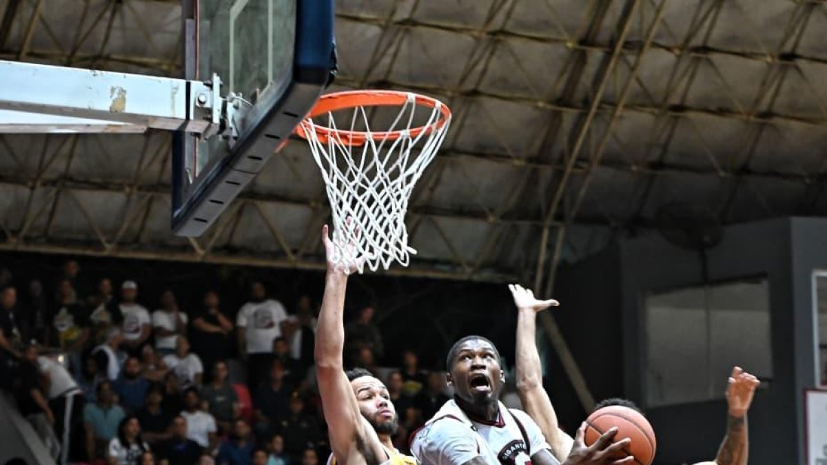 Gigantes vencen a Metros 97-89 y empatan final de La Súper Liga