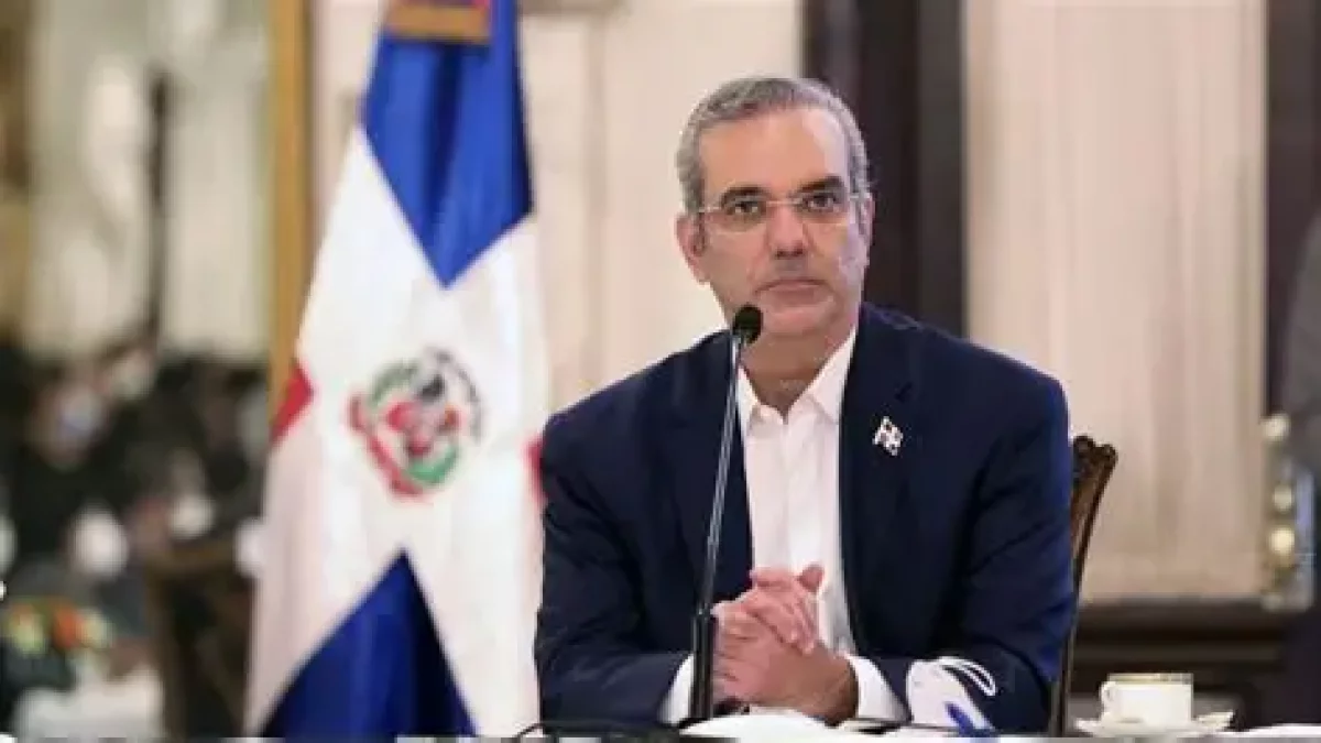 Abinader envía al Congreso reformas para equilibrar libertad de expresión y honor