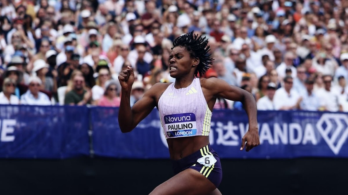 Marileidy Paulino a toda prisa en la parada de la Liga Diamante de Londres.