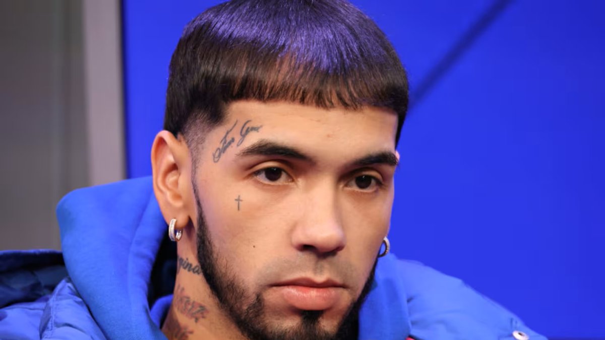 Anuel AA niega vincularse con almacén abandonado y premios virales