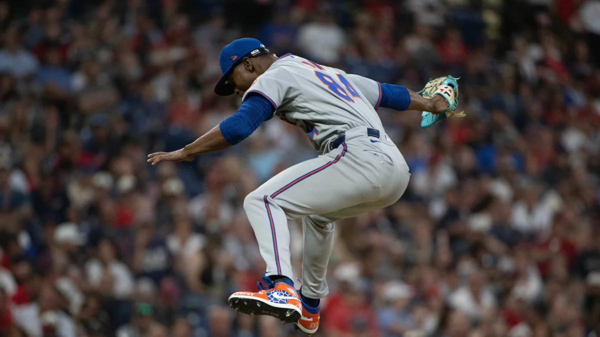El lanzador dominicano brilló en el triunfo de los Mets de Nueva York, concretando el ansiado hito que marcó su carrera en