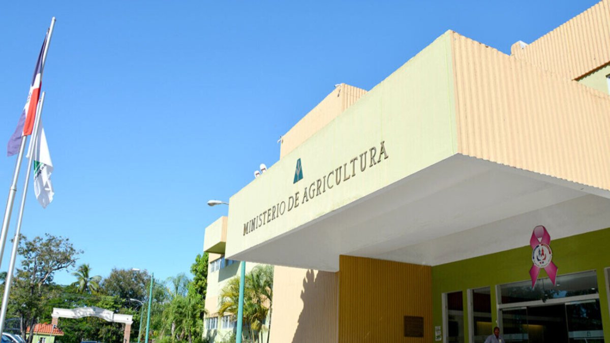Agricultura reactiva beneficios salariales y programas de préstamos para empleados