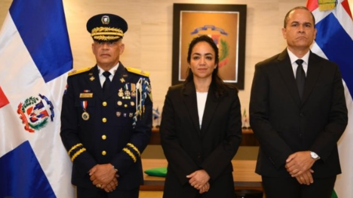 Exdirector policial insta a agentes a actuar correctamente pese a riesgos