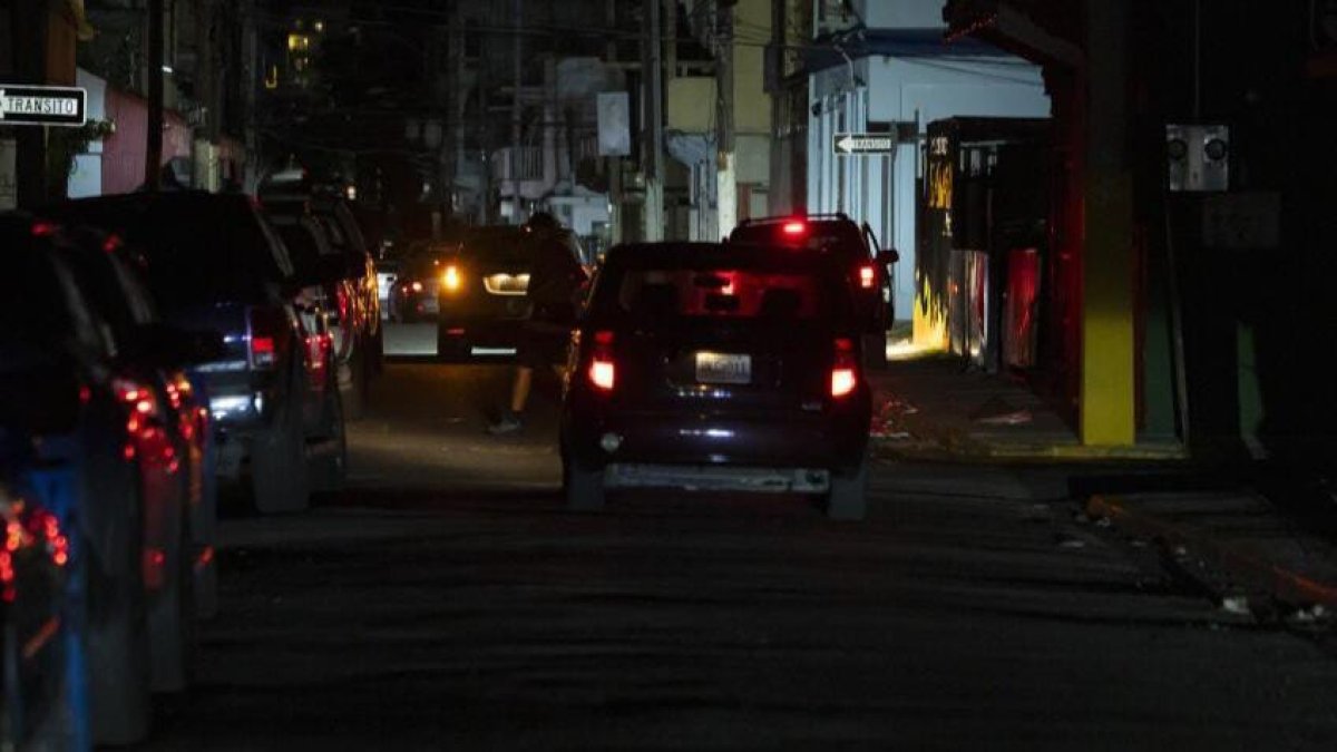 el nuevo apagón ha causado molestias en la población puertorriqueña.