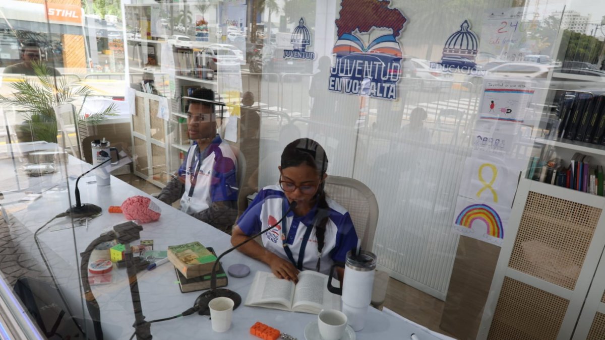 Juventud en Voz Alta alcanza 280 horas de lectura continua; jóvenes apuntan a llegar a 600