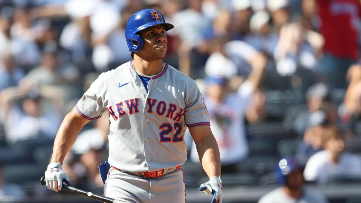 Francisco Lindor y Juan Soto frenan descorche de champaña a los Yankees