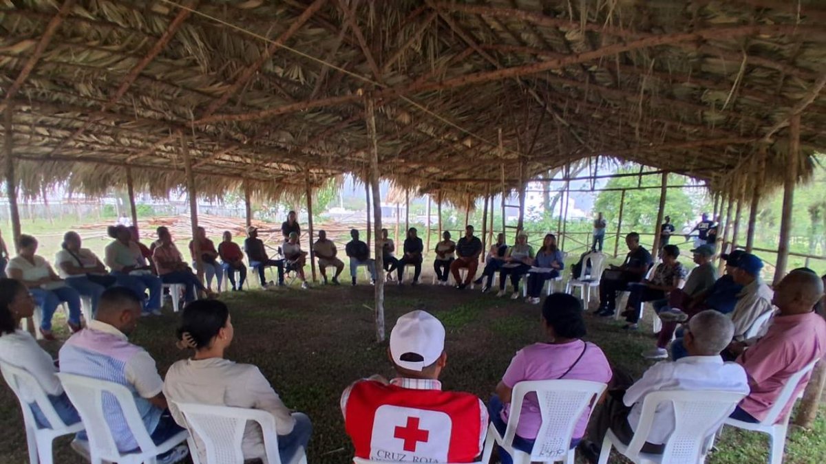 Participantes en la octava asamblea de coordinación de la 31 Feria Ecoturística y de Producción a celebrarse en la Salvia-Los Quemados, del municipio de Bonao.