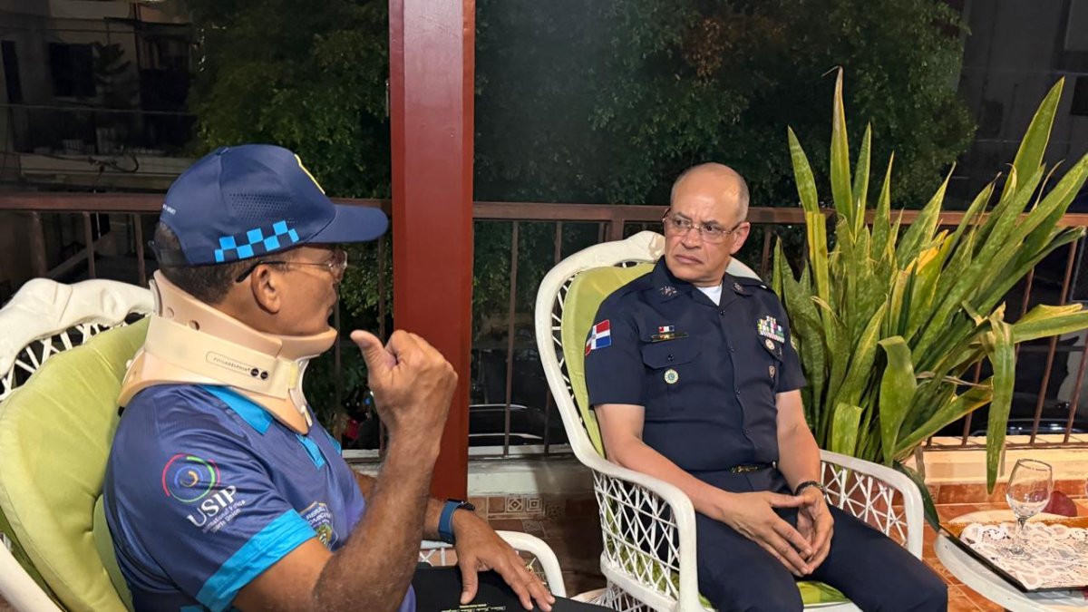 Visita del director de la Policía al general Jacobo Mateo Moquete.