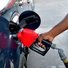 Otra vez, congelan precios principales combustibles