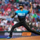 Cristopher Sánchez lanza frente a los Guardianes  Cleveland