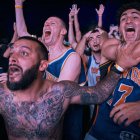 Fanáticos de los Knicks que estuvieron en las afueras del Madison Square Garden